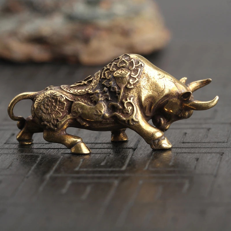 Brass Lucky Bullfighting Statu - Home Office Freelancer ulasan dan harga